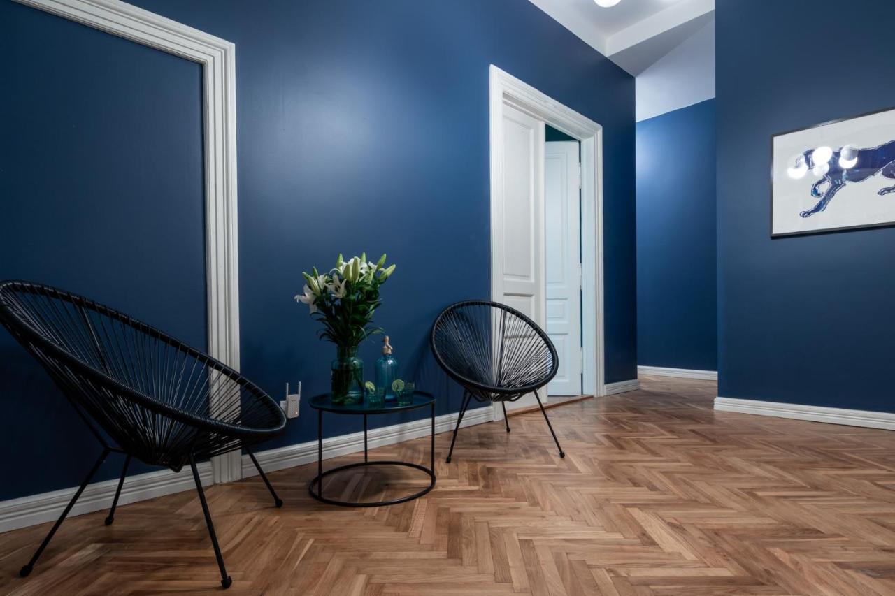 Barbacan Suites - Old Town Apartments - By Upstairs 크라쿠프 외부 사진