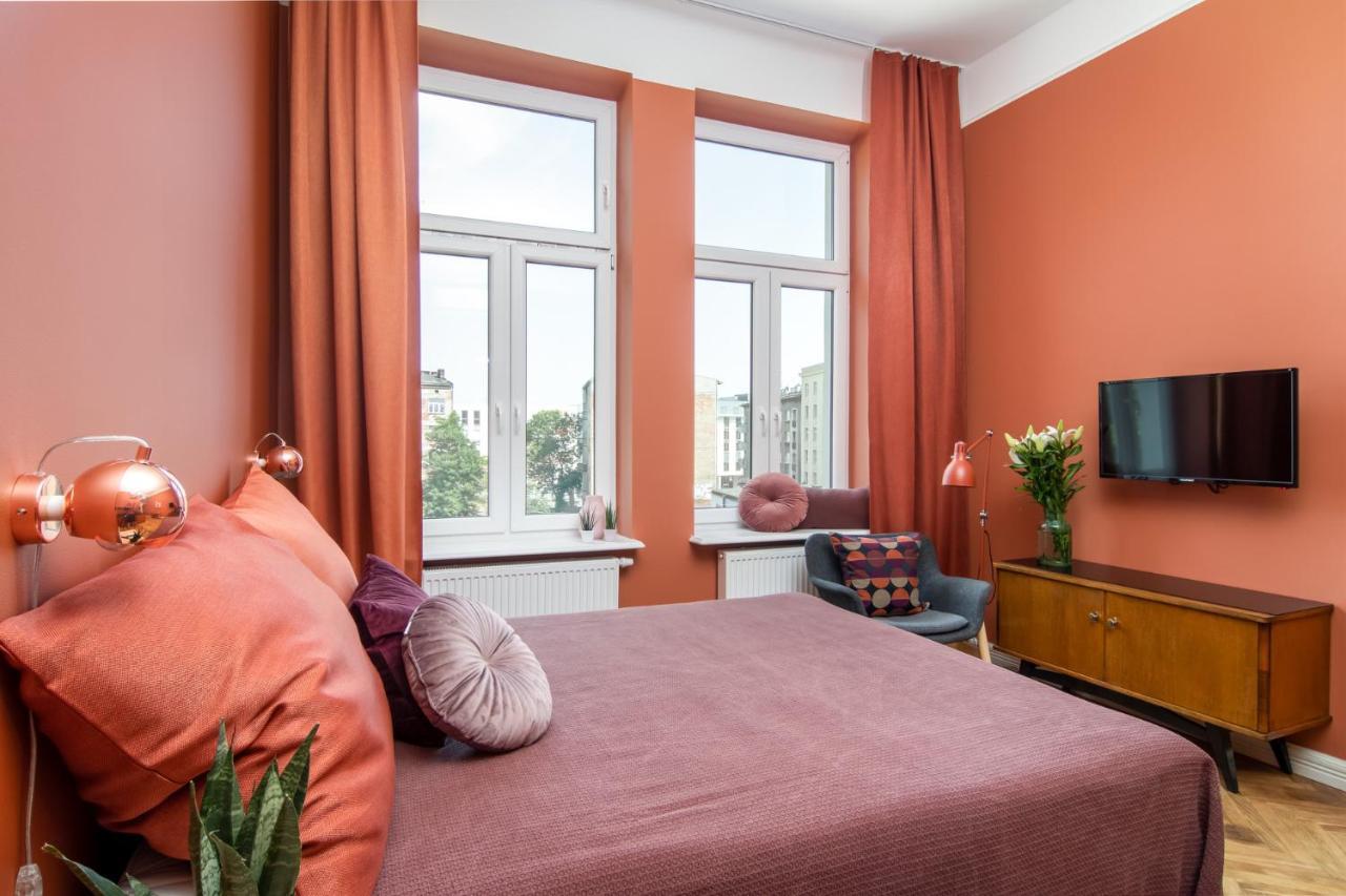 Barbacan Suites - Old Town Apartments - By Upstairs 크라쿠프 외부 사진