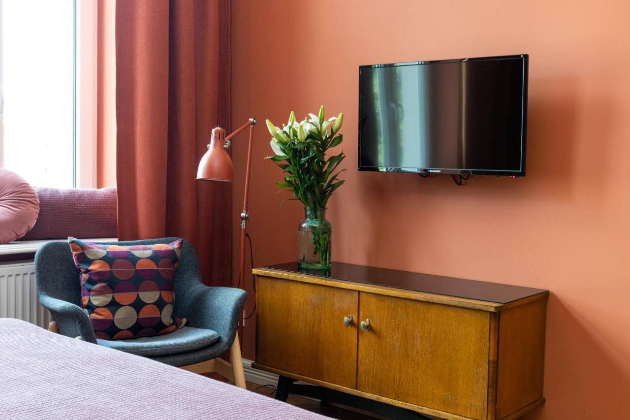 Barbacan Suites - Old Town Apartments - By Upstairs 크라쿠프 외부 사진